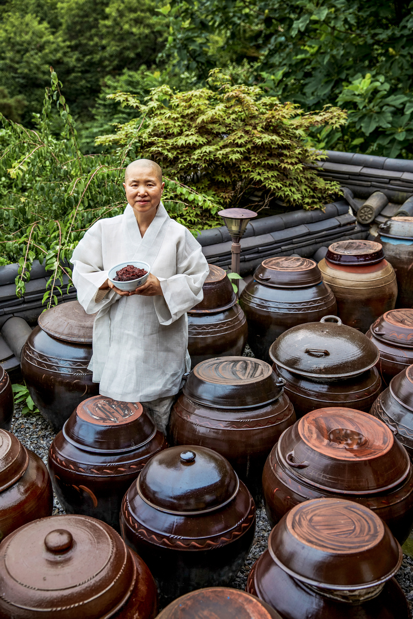 Seonjae is a Buddhist nun from South Korea with the subtleties of Korean cuisine.